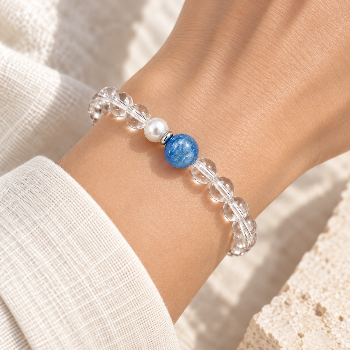 Calvielle worn effect v3 | blue-dew-bracelet