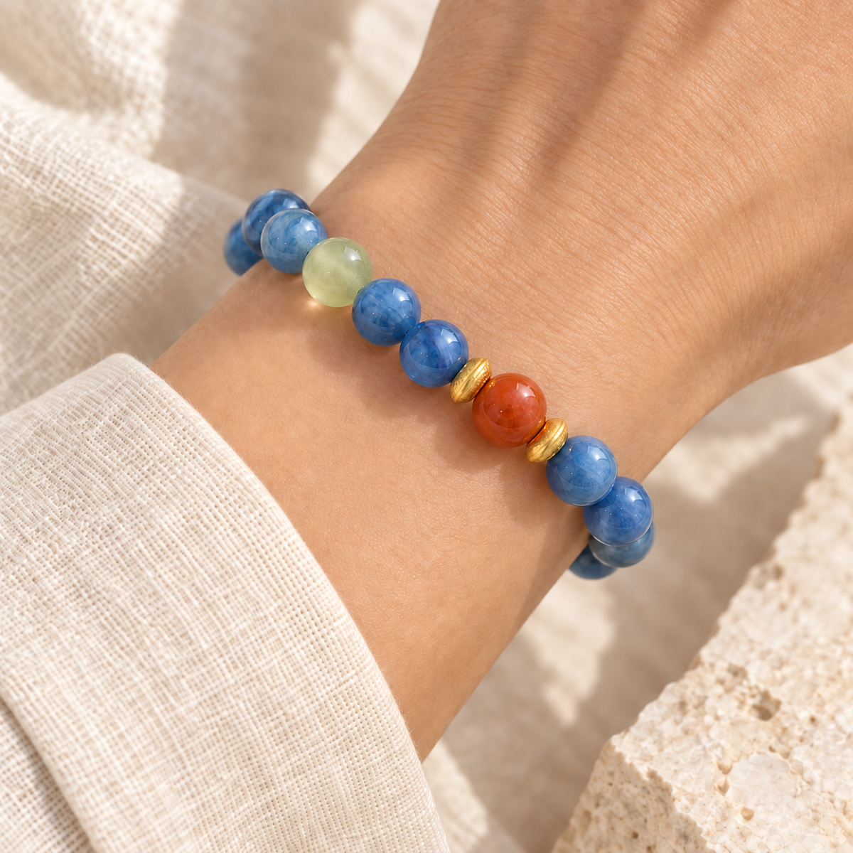 Calvielle worn effect v3 | cobalt-bracelet