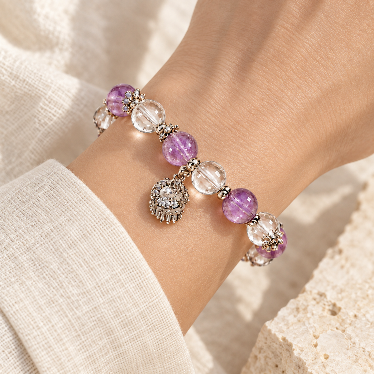 Calvielle worn effect | lilac-bloom-bracelet