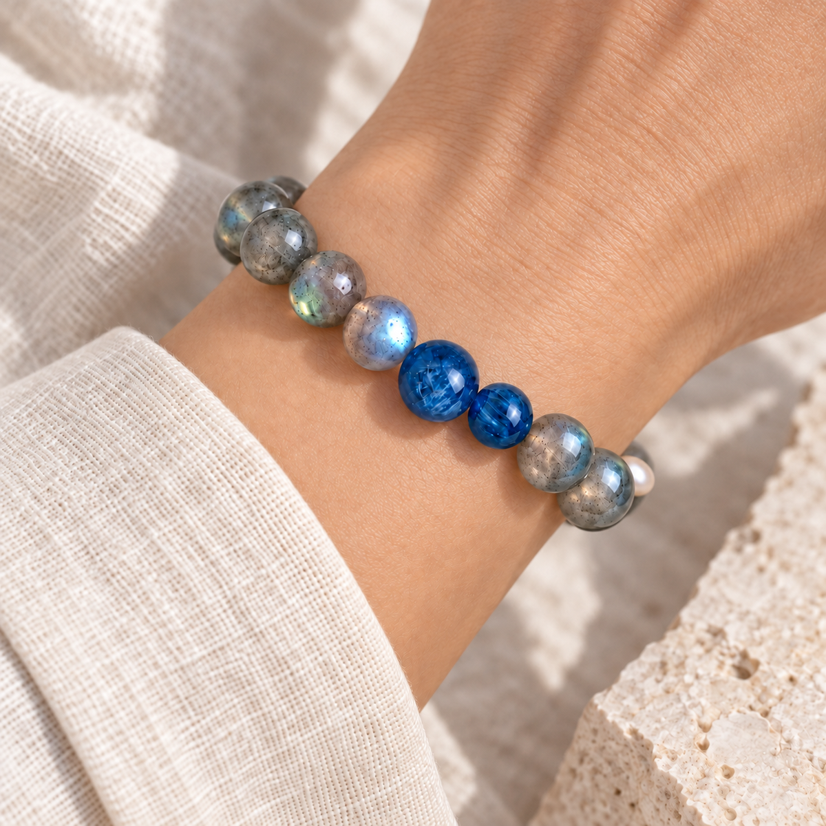 Calvielle worn effect v3 | moonshadow-bracelet