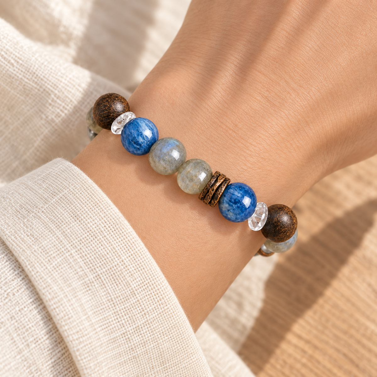 Calvielle worn effect v3 | prism-bracelet