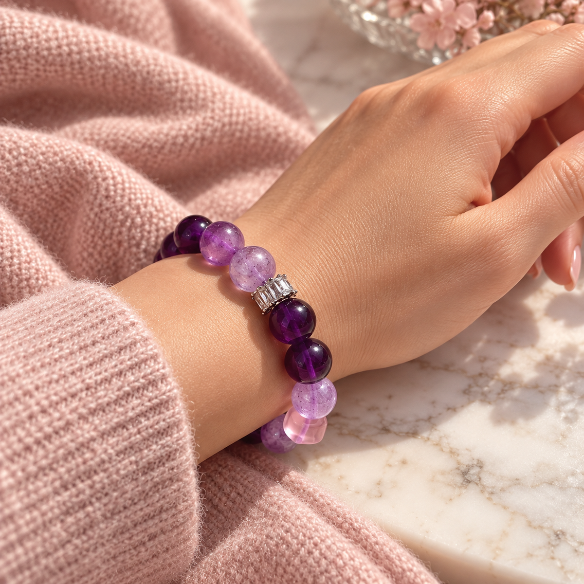 Calvielle worn effect | rose-cube-bracelet